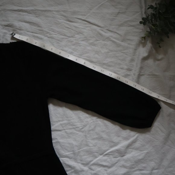 BODEN V-Neck Knit Sweater Dress Black Size 4 - Picture 8 of 9